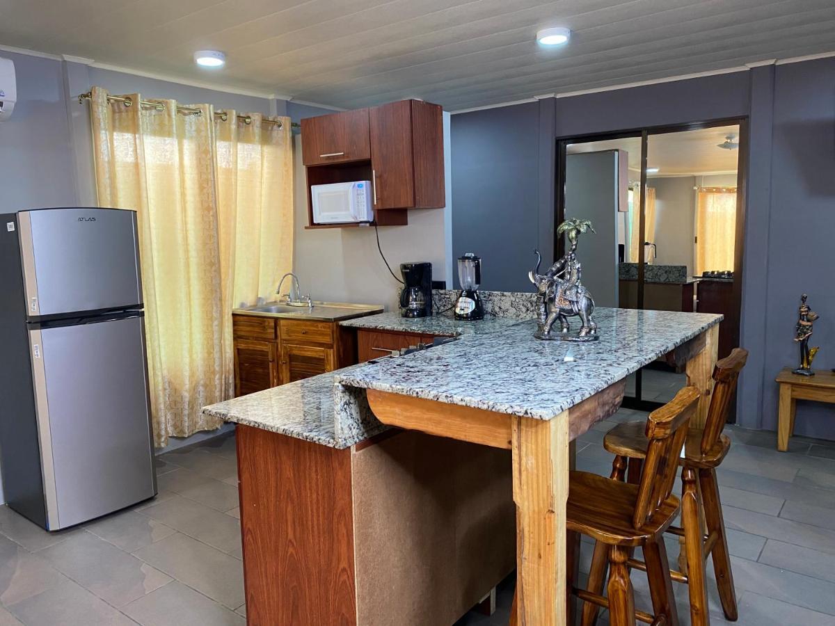Harmonious House Apartment Sierpe Bagian luar foto