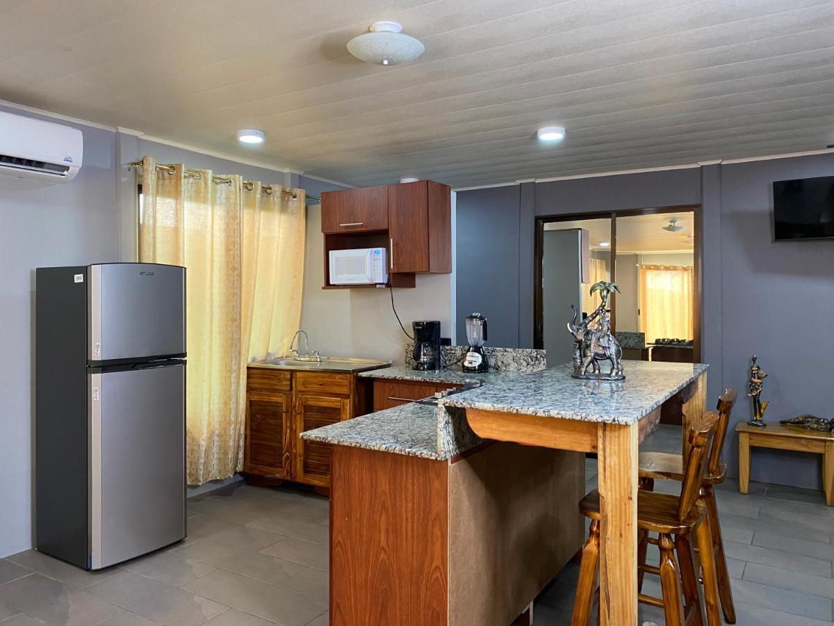 Harmonious House Apartment Sierpe Bagian luar foto