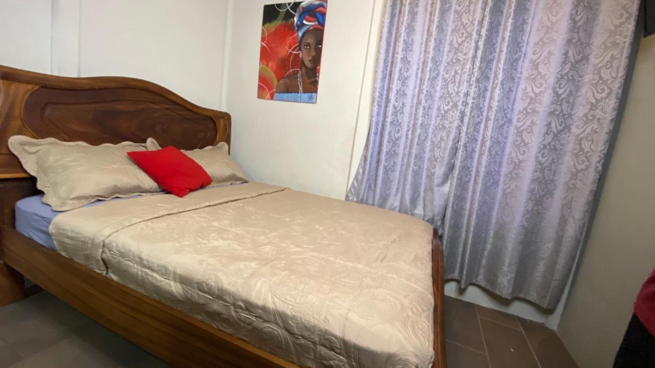 Harmonious House Apartment Sierpe Bagian luar foto
