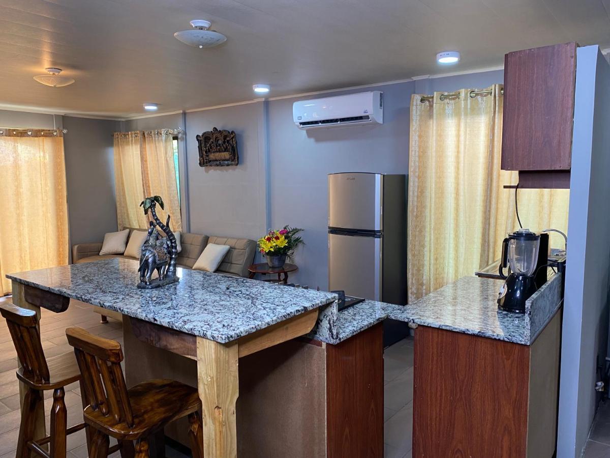 Harmonious House Apartment Sierpe Bagian luar foto