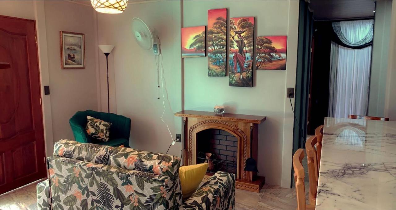 Harmonious House Apartment Sierpe Bagian luar foto